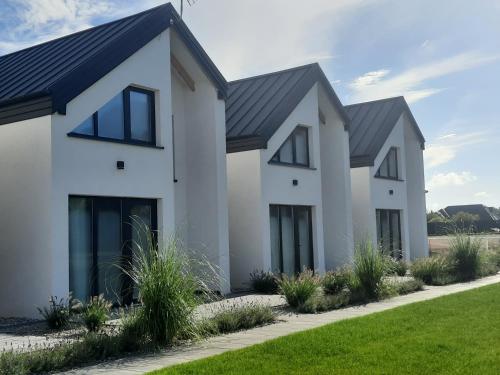 2 bedrooms, 3 beds