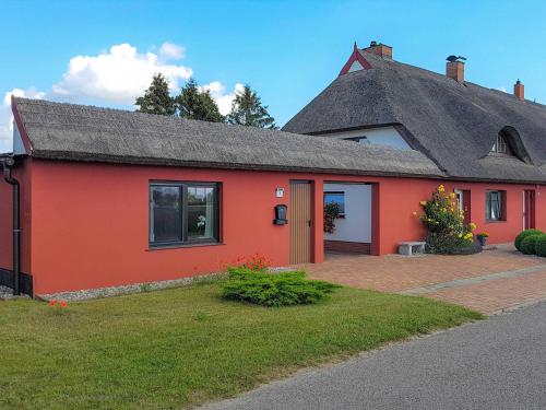 Ferienwohnung im roten Haus