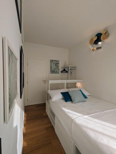 Convenient Family apt with Private Parking