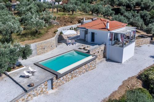 Ninemia Villa in Skopelos - Accommodation - Skopelos Town