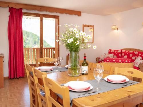 Appartement spacieux 4 pièces, 8 personnes avec parking à Puy-Saint-Vincent - FR-1-504-33 - Freissinières