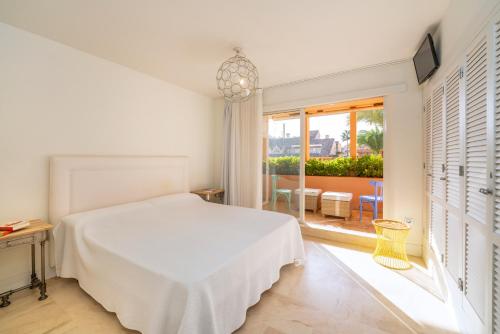 Houmi Sotogrande in Torreguadiaro