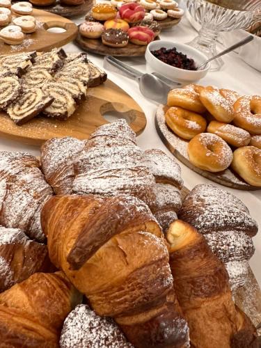 Bes Hotel Bergamo Ovest Hotel de charme Almè