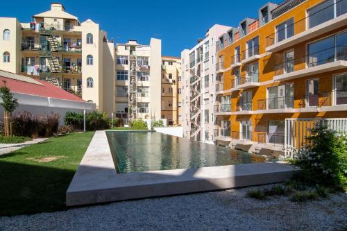 Bright 1 BDR Apartment W/ Pool View by LovelyStay, Lisbonne (photo 6)