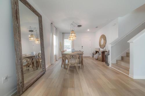 New Construction 1 mile from Downtown Ybor City near Ybor Városi Állami Múzeum