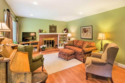 Scenic Mtn Home by Chestnut Ridge near Asheville! - image 5