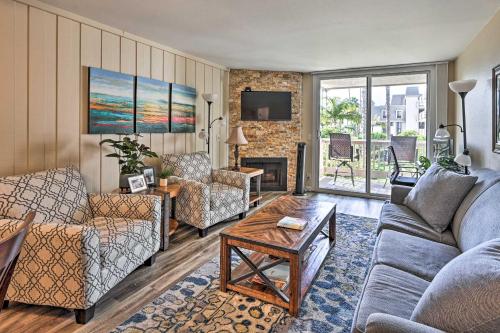 Deja Blue Oceanside Condo on Beach with Pools! in Oceanside, USA