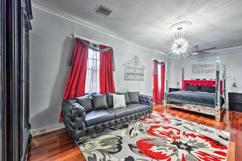 Glam New Orleans Vacation Rental with Deck!