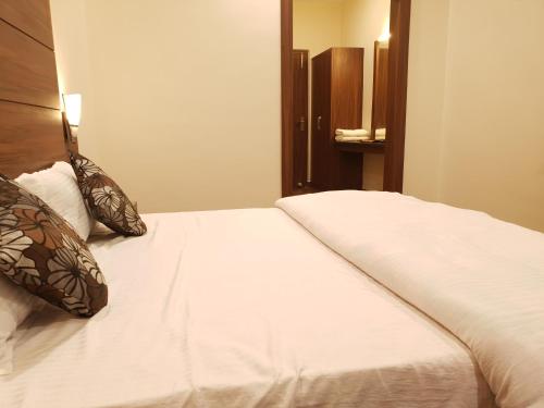1 double bed