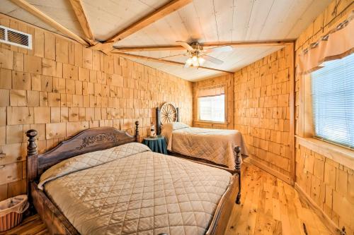 Hidden Cabin with 200 Acres about 10 Miles to State Park! - image 7
