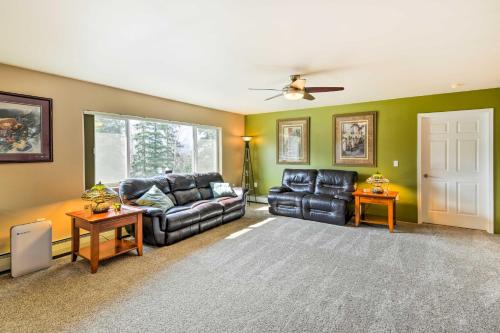Hillside Anchorage Home by Hiking and Biking Trails!