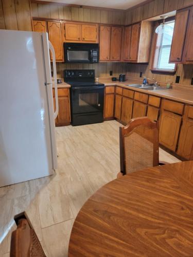 two story cabin at reelfoot - Rives, TN