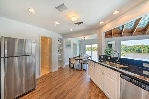 Luxury Home with Pool on San Jacinto Riverfront! - image 11