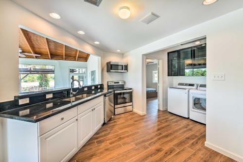 Luxury Home with Pool on San Jacinto Riverfront! - image 14
