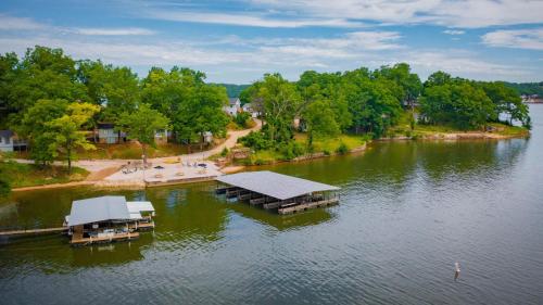 Lakeshore Fishing Cabins #4