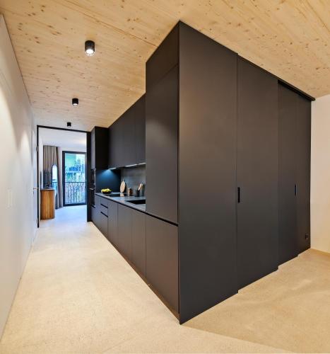 Liv Suites - Self Check-in 5