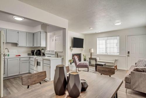 Charming 4BR Townhouse in Central Provo