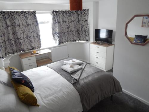 Modern, well located en-suite rooms with parking - Orbitat Accommodations - Madingley