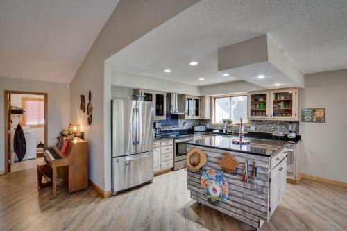 Lake Breeze Timber – Lake Ozark, MO