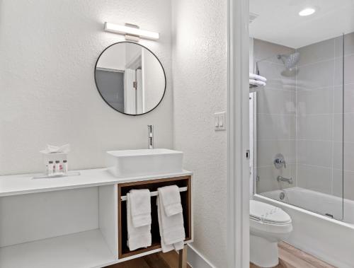 Baymont by Wyndham Jacksonville Airport, Jacksonville (foto 8)