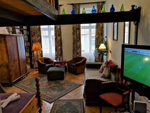 Locomotive Hostel - image 2