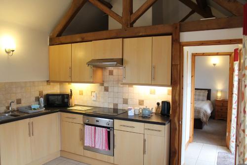 New Inn Lane Holiday Cottages - image 9