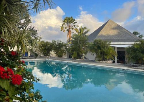 Tropen villa met privé zwembad