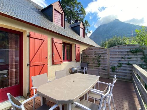 Le Chalet 102. 3 chambres. Terrasse. Parking. wifi Cauterets