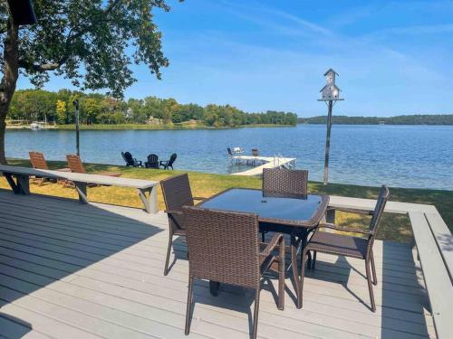 3BD Lakeside Minnesota Cabin