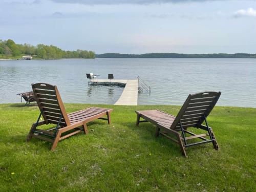 3BD Lakeside Minnesota Cabin