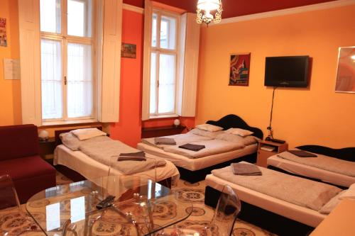 Astoria Centrum Studio Apartment - main image