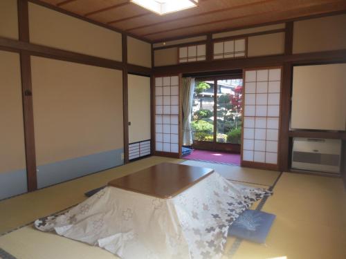 Japanese-Style Room