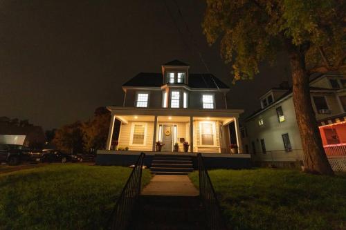 Modern, Luxury 2 Bedroom Apt in Prime Location, Schenectady (zdjęcie 2)