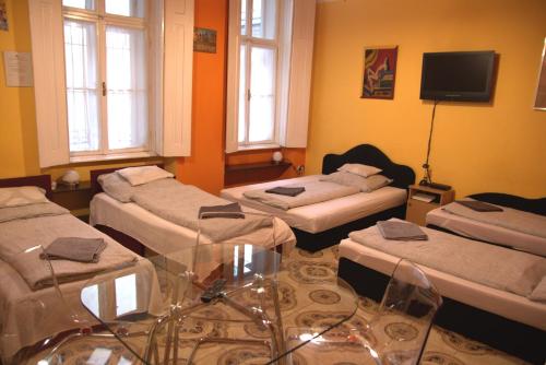 Astoria Centrum Studio Apartment - image 7