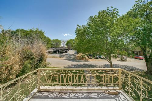 Historical Home in Iconic Alamo Heights - Sky view in San Antonio, USA