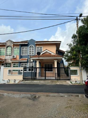 Banglo Semi D Villa D Doa Maju - image 2