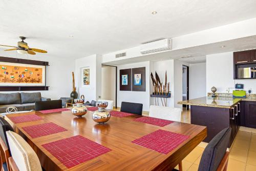 503 Nitta PH in Nuevo Vallarta , Mexico
