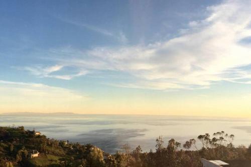 Malibu Secluded Escape Ocean View Zen House