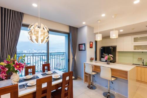 Best View River - River Gate Apartment in District 4