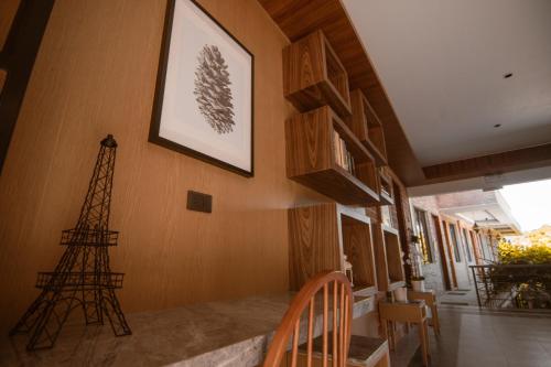 423927981 Gwandalan House