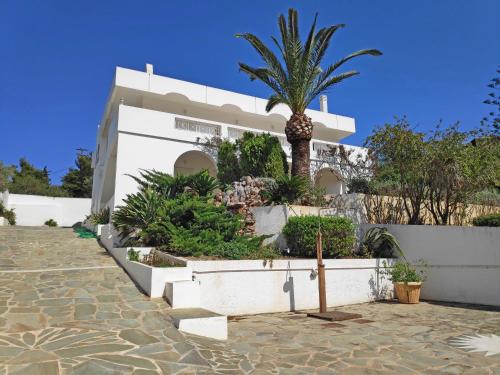 Superior Beachfront Apartment in Aghios Emilianos - Porto Heli - Location saisonnière - Porto Heli