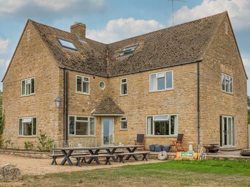 外部景觀, Banbury Hill Farmhouse in 查爾伯里