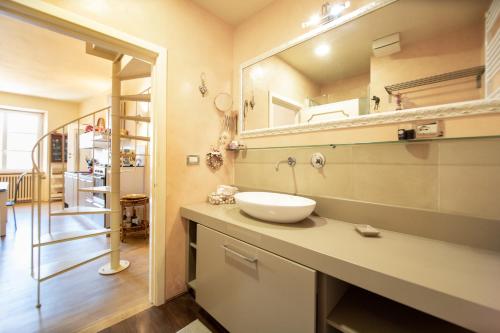 Apartment with Terrace image 10