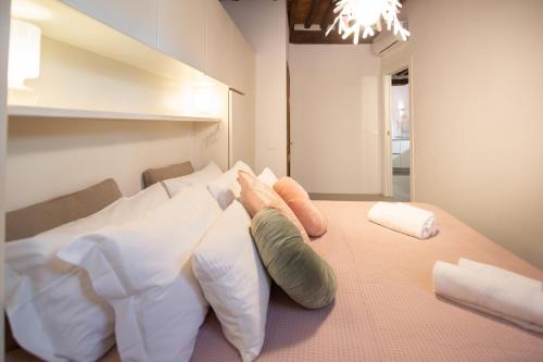 Apartment with Terrace image 10