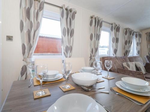 外部景觀, Pegasus in 爾肖特