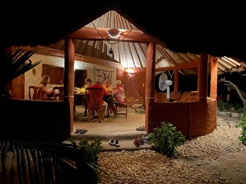 Bégué Lodge (Begue Lodge) in Ile De Dionewar