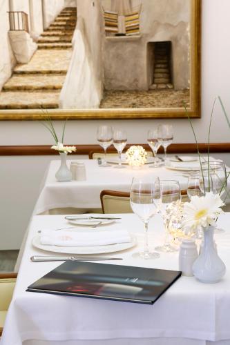 Mirador de Dalt Vila-Relais & Chateaux - image 10