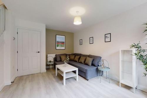 Oakwell View - Modern 3 Bed Home in Barnsley