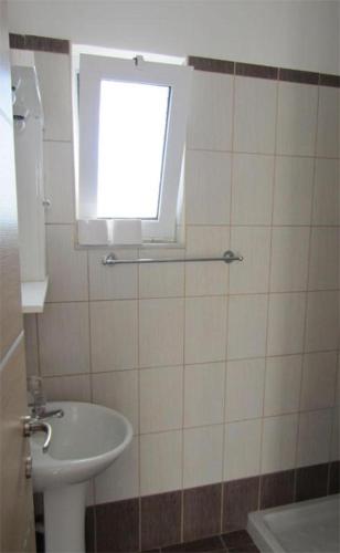 Emmanuela Apartments - image 12