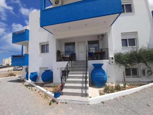 Emmanuela Apartments - image 9